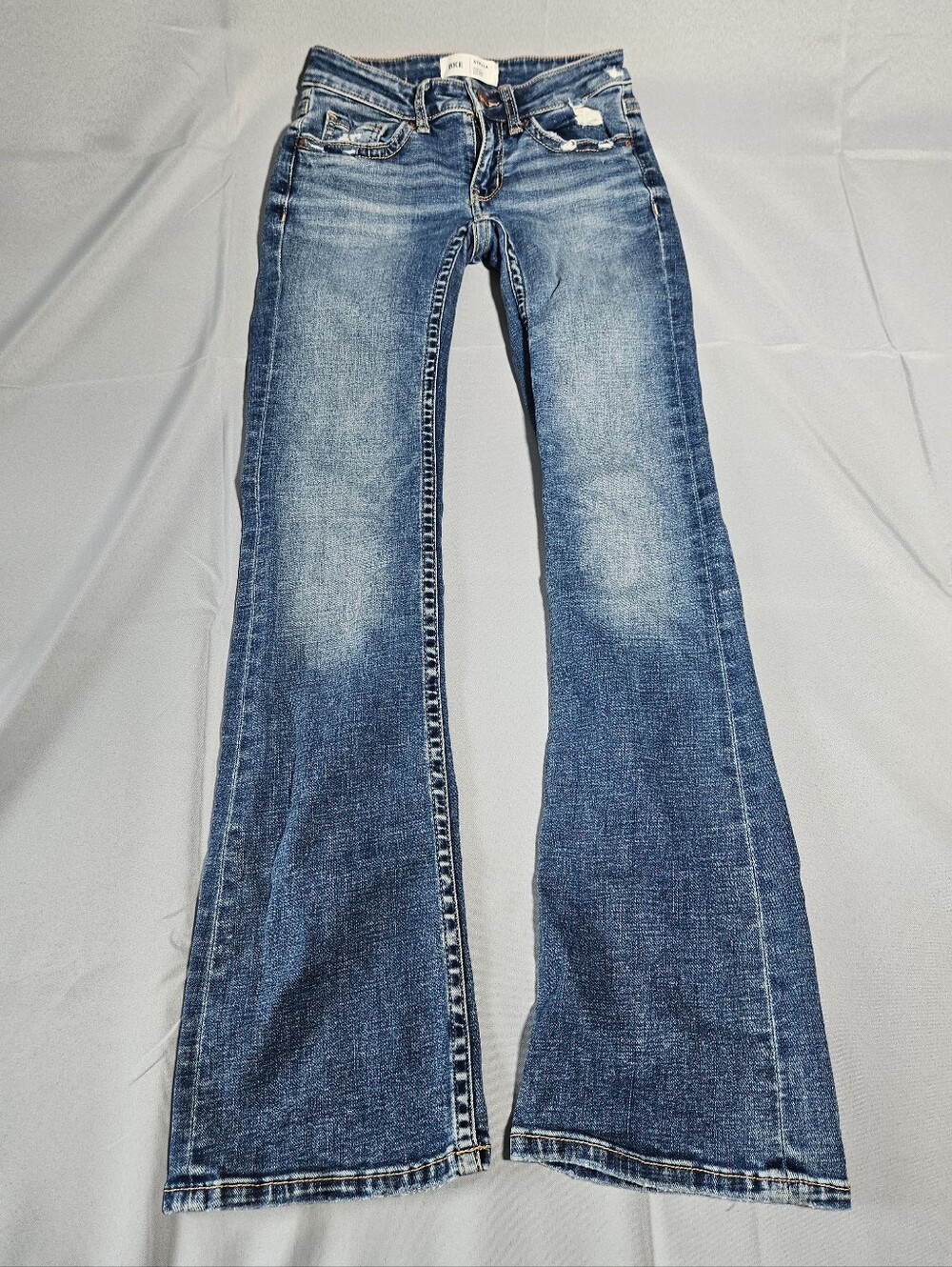 BKE Stella Slim Fit Low Rise Bootcut Jeans 23x31.5 Distressed Y2K Med Wash - Picture 8 of 8
